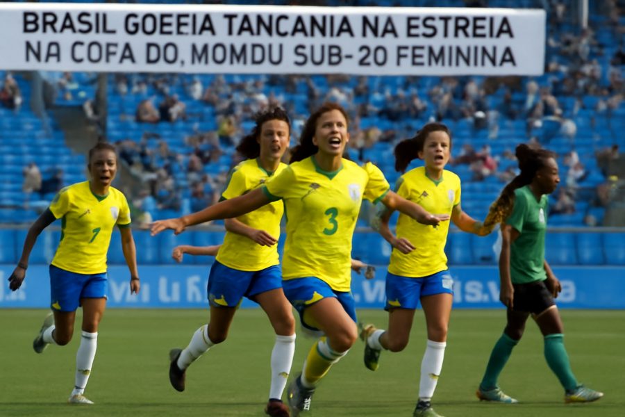 Brasil inicia Copa do Mundo Sub-20 feminina com vitória convincente