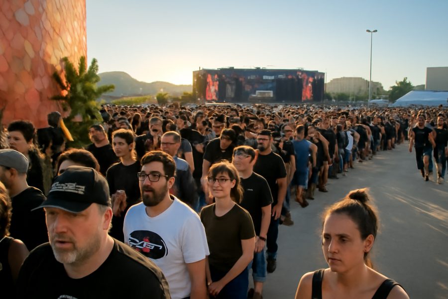 Fãs enfrentam filas por brindes no Rock in Rio 2026: saiba mais!