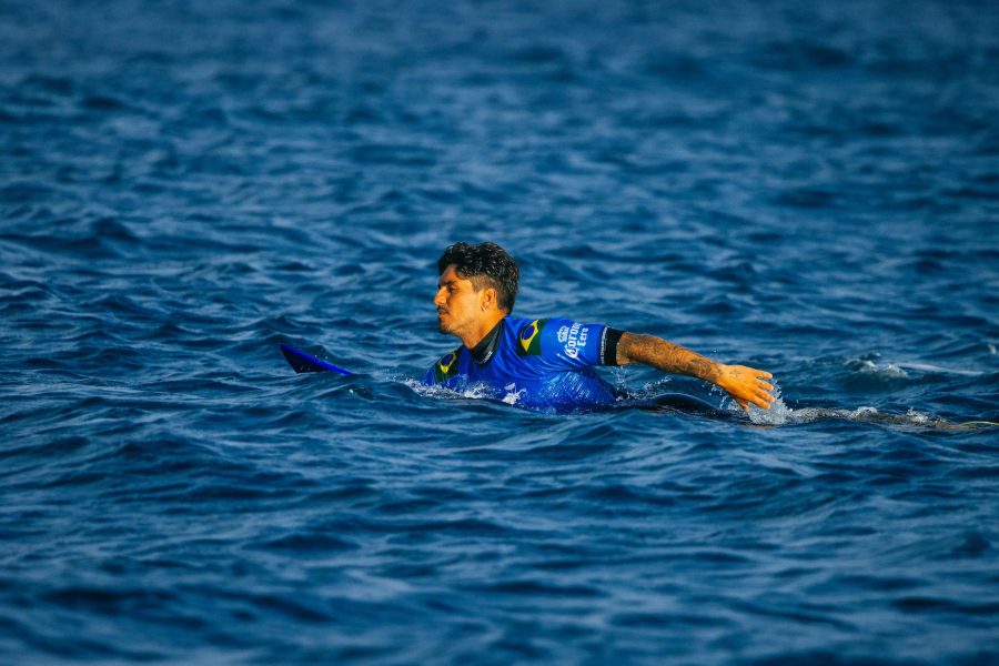 WSL: Gabriel Medina dá show, tira 10.00 na final, mas fica com o vice em Fiji