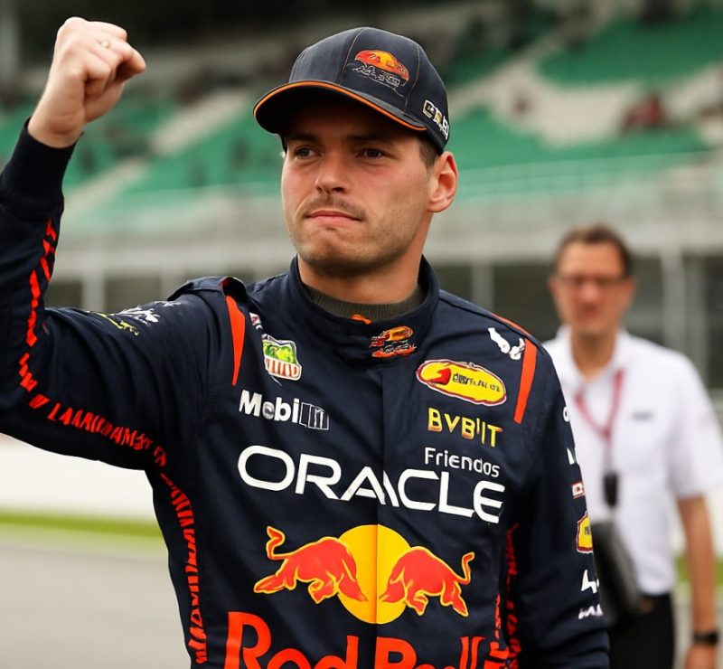 Verstappen conquista primeira pole do ano na Malásia